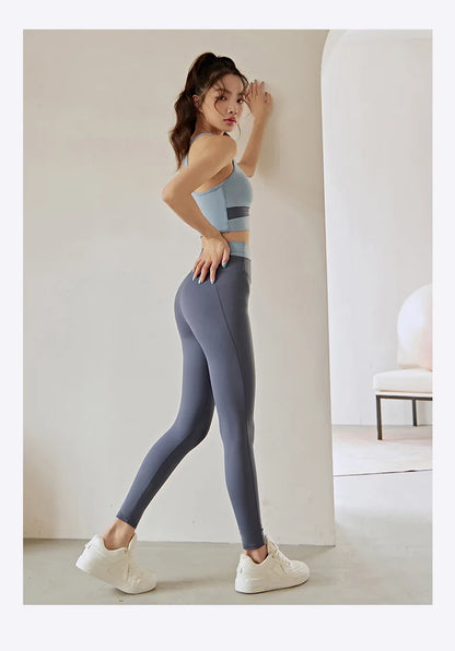 Colour-Block Crossover Sculpt Set - Match Your Momentum.