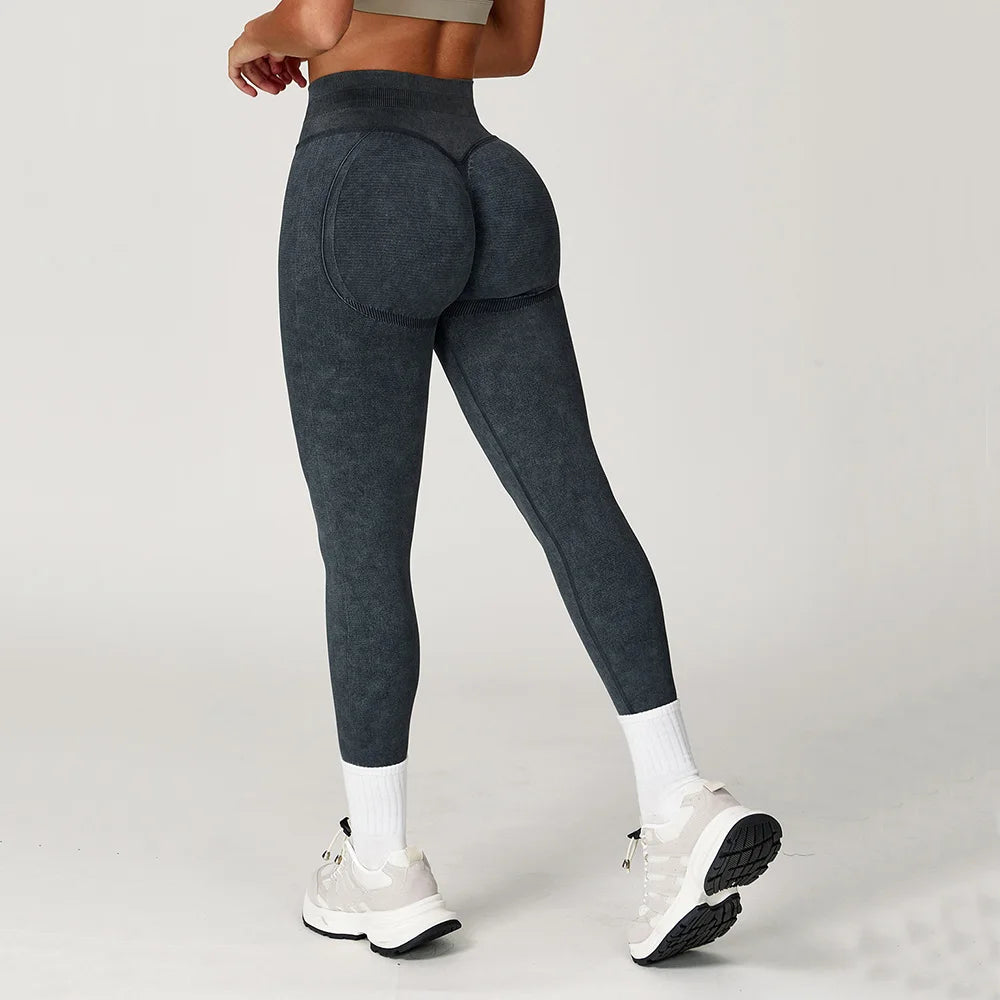Seamless High-Waist Everyday Leggings - Soft Hold. Sleek Shape.