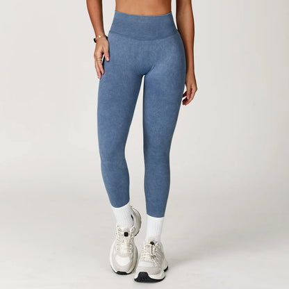 Seamless High-Waist Everyday Leggings - Soft Hold. Sleek Shape.