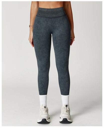 Seamless High-Waist Everyday Leggings - Soft Hold. Sleek Shape.