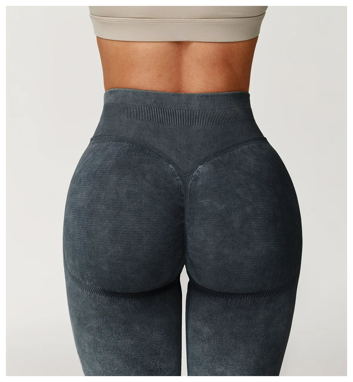 Seamless High-Waist Everyday Leggings - Soft Hold. Sleek Shape.