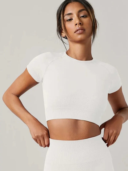 Seamless Yoga Crop Tee - Flow Without Distractions