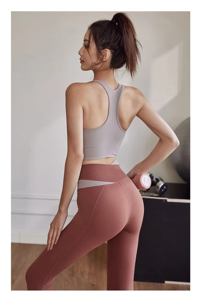 Colour-Block Crossover Sculpt Set - Match Your Momentum.