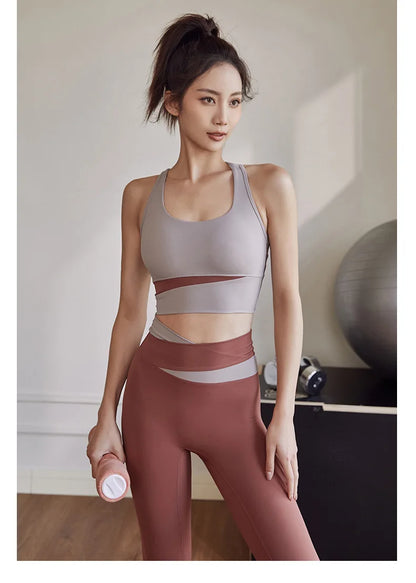 Colour-Block Crossover Sculpt Set - Match Your Momentum.