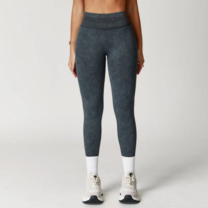 Seamless High-Waist Everyday Leggings - Soft Hold. Sleek Shape.