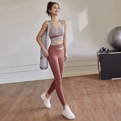 Colour-Block Crossover Sculpt Set - Match Your Momentum.